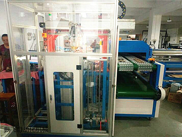 皮革压花机的设备有哪些特点？